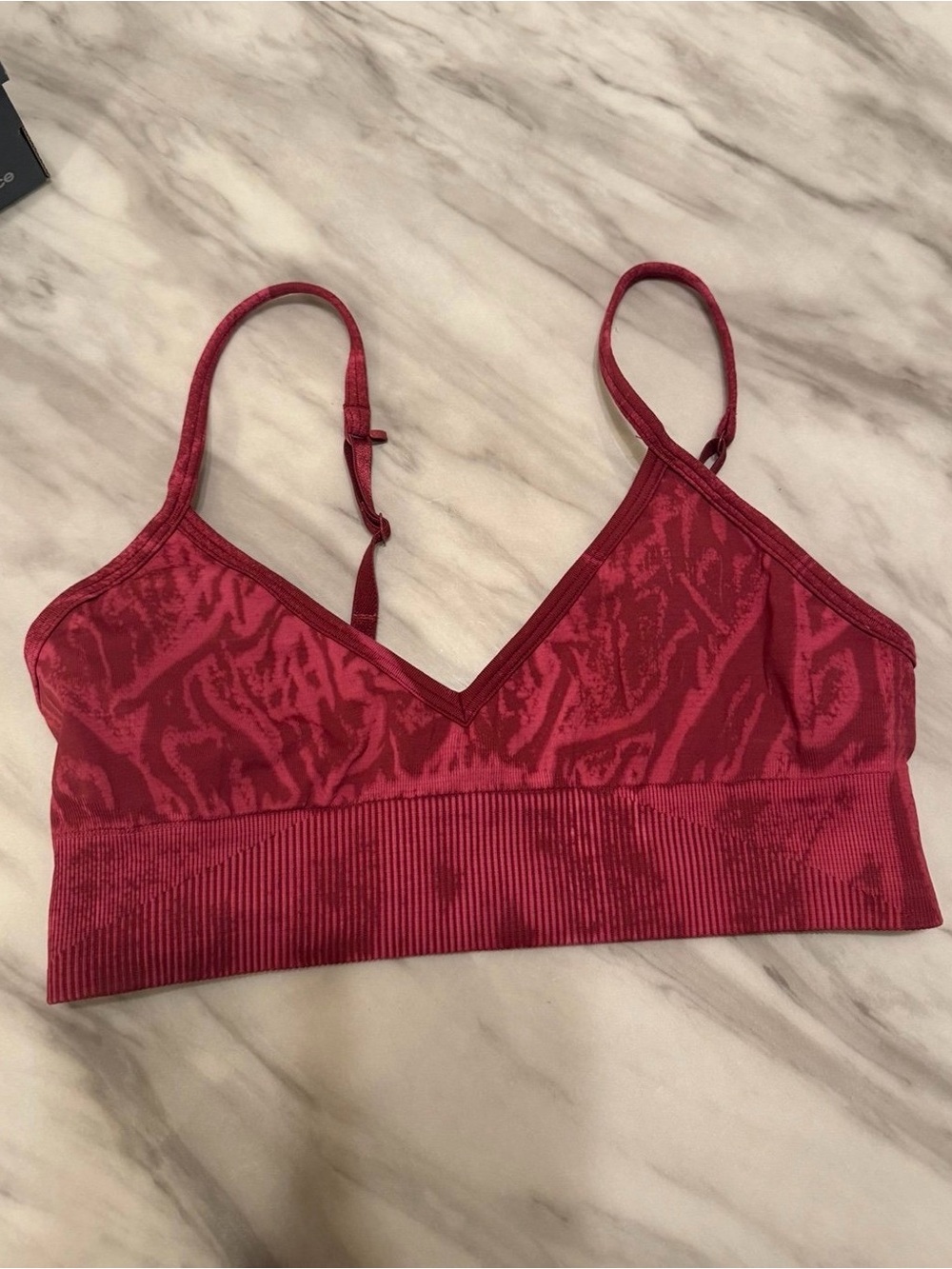 Lululemon Ebb To Street Bra A/B Cup
*Wash
Stone Wash Chianti